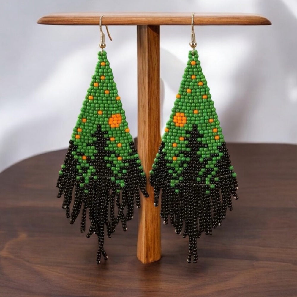 The Great Spruce Forest Pattern Beaded Tassel Earrings. New.